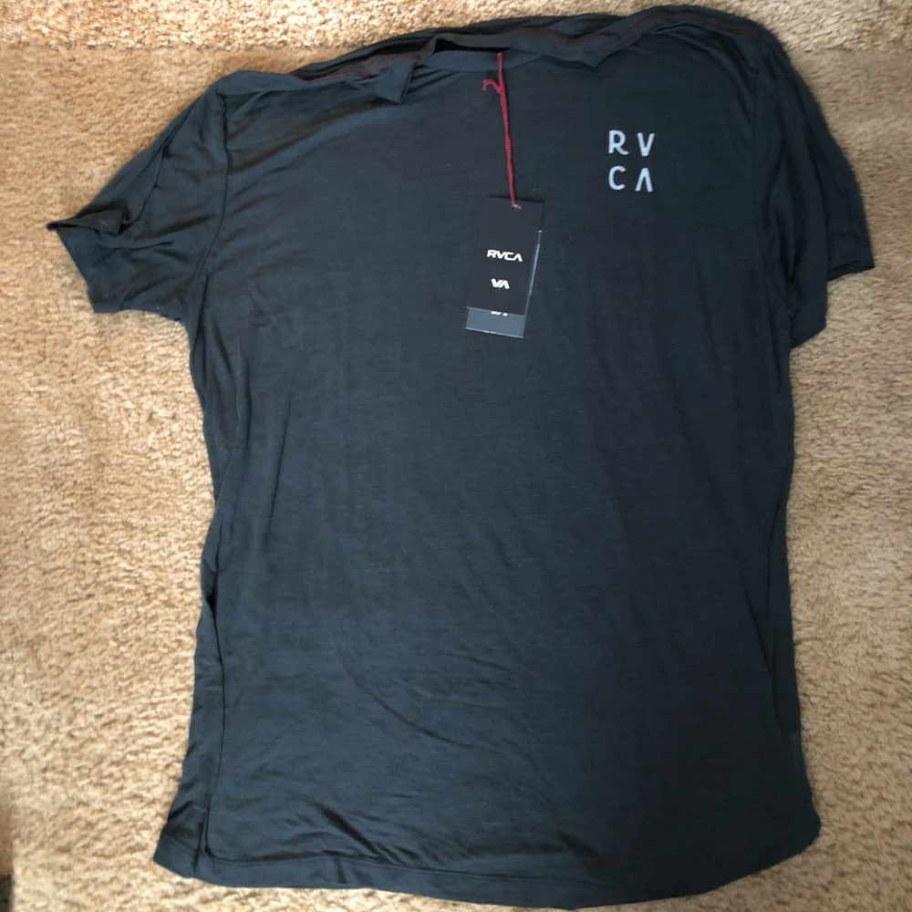 New with tags RVCA XL “opposing moons” tee